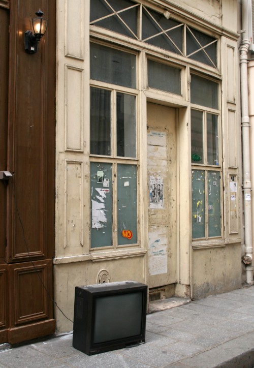 TV on Ile St Louis